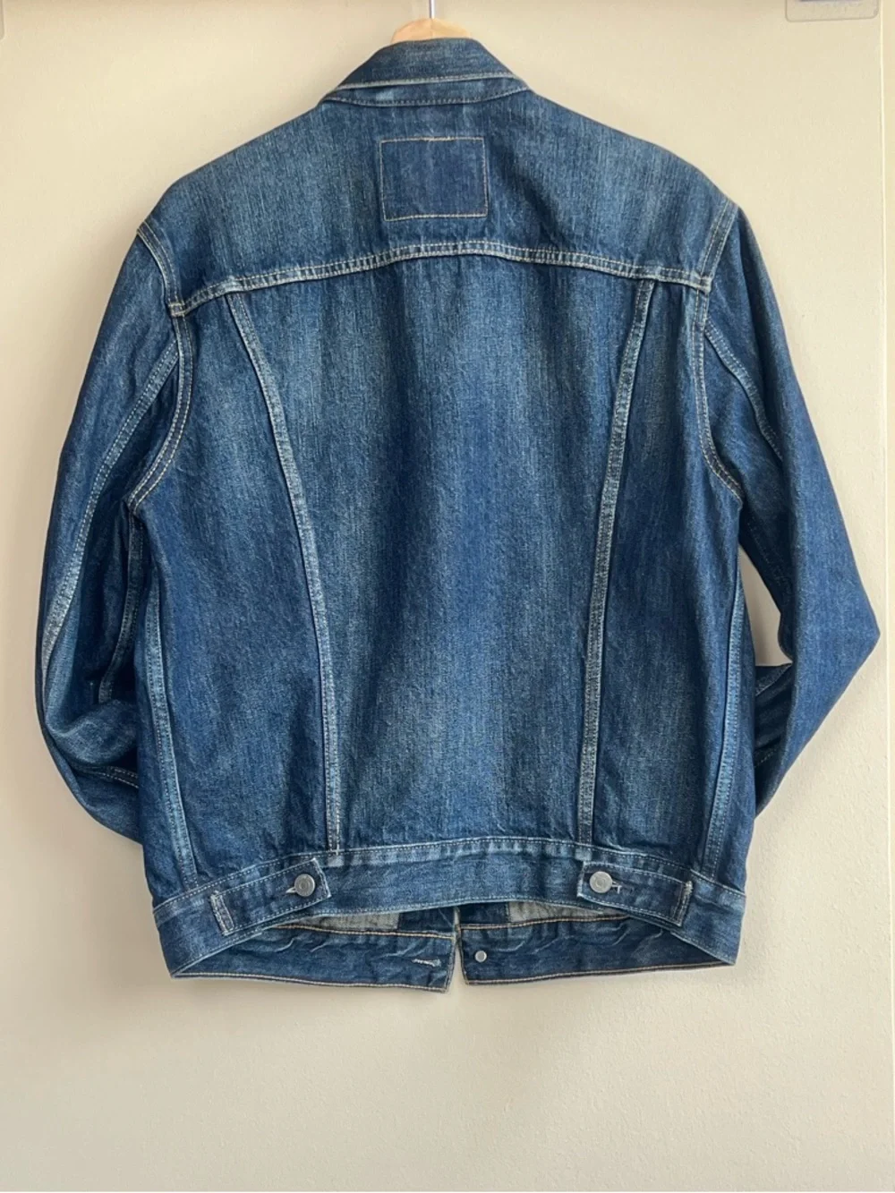 Levi's Vintage-Inspired Men’s Trucker Denim Jacket Size S - Picture 4 of 10